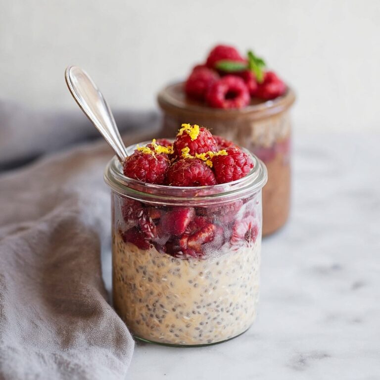 Raspberry Overnight Oats with Lemon Vanilla Yogurt or Vegan Chocolate Variante Recipe